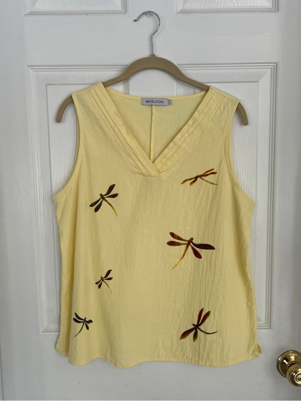 MISSLOOK Pale Yellow V-Neck Tank with Dragonfly Motif